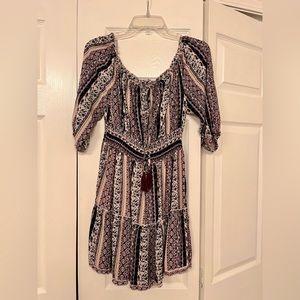 Boho dress with 3/4 sleeves and tassel accent size Large